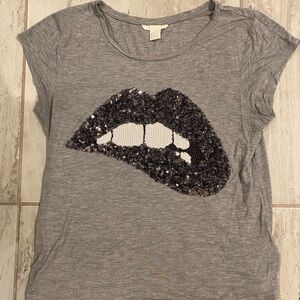 Gray Sequin Lip Graphic Tee